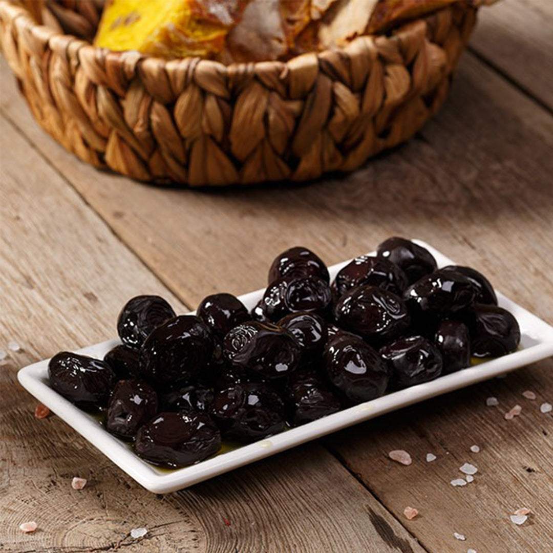 Aceitunas negras turcas de primera calidad en envase de 1kg, sabor profundo y textura firme